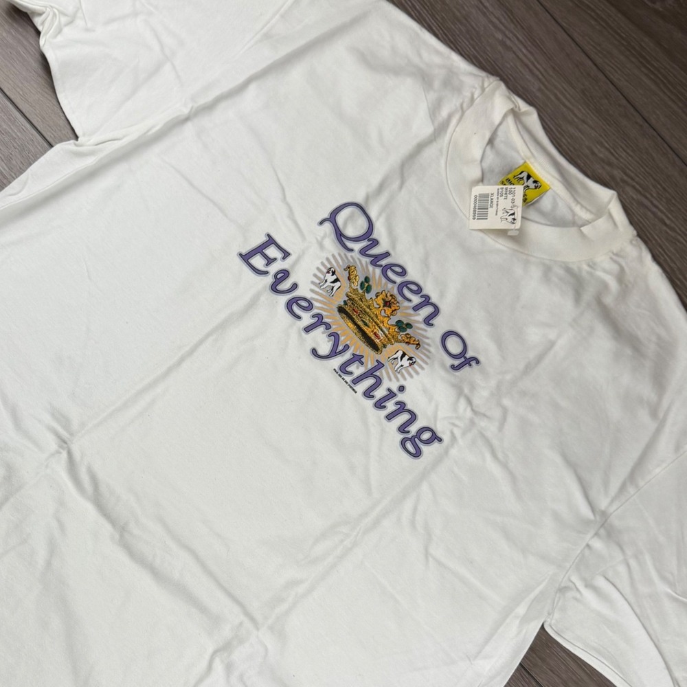 Big Dogs Unisex T-Shirt Queen of Everything Graphic White XL